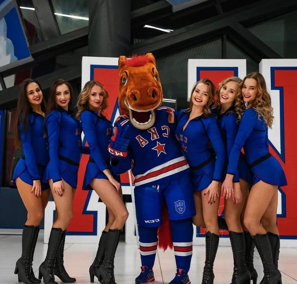 спортивные девушки
